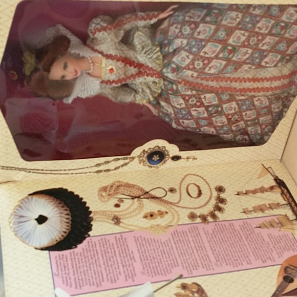 Barbie Elizabethan Queen (the great eras collection) - Picture 7 of 11